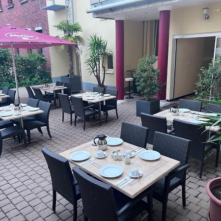 Apartment Hotel Kral - Business Hotel & Serviced Apartments Erlangen Bagian luar foto