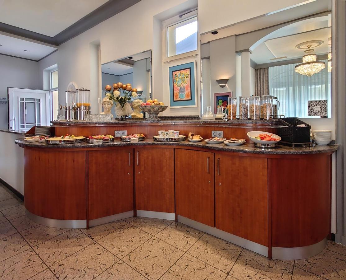 Apartment Hotel Kral - Business Hotel & Serviced Apartments Erlangen Bagian luar foto