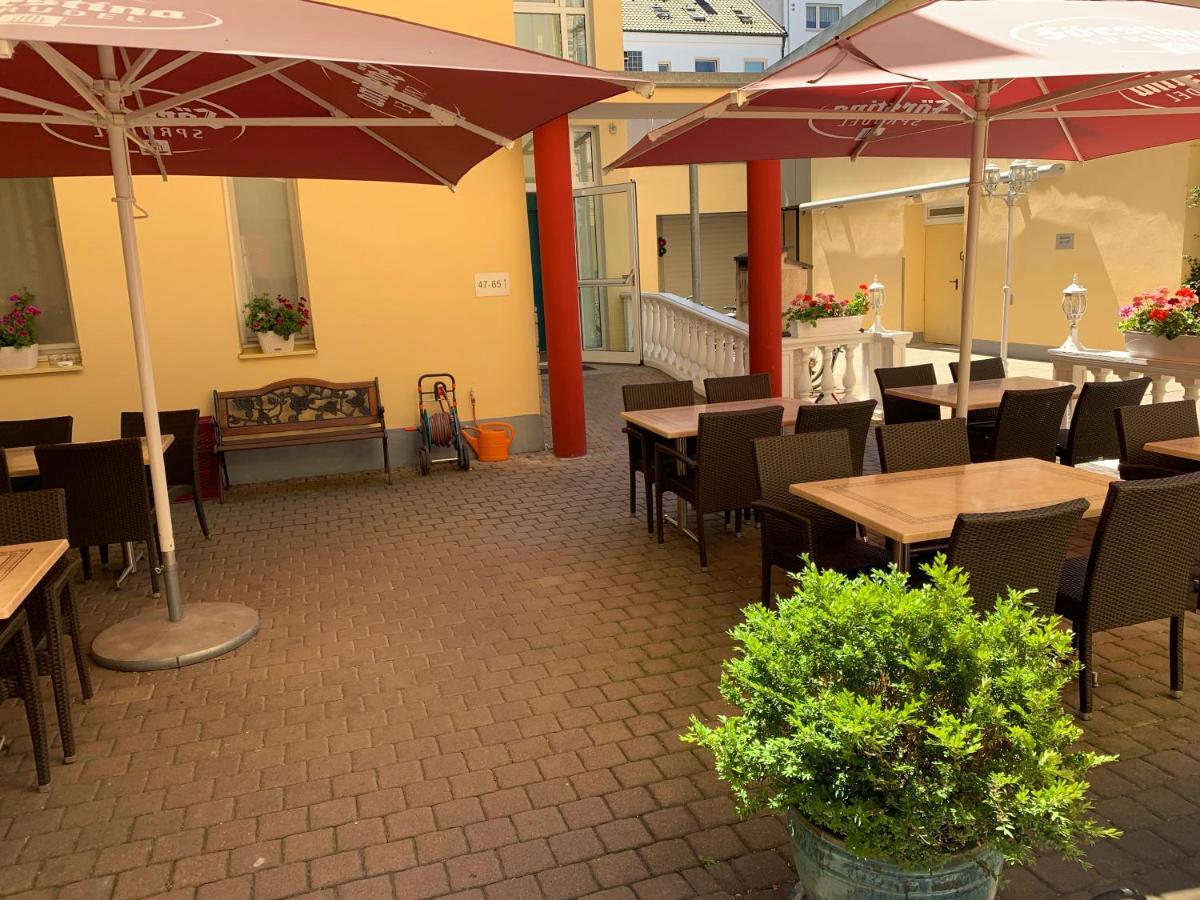 Apartment Hotel Kral - Business Hotel & Serviced Apartments Erlangen Bagian luar foto