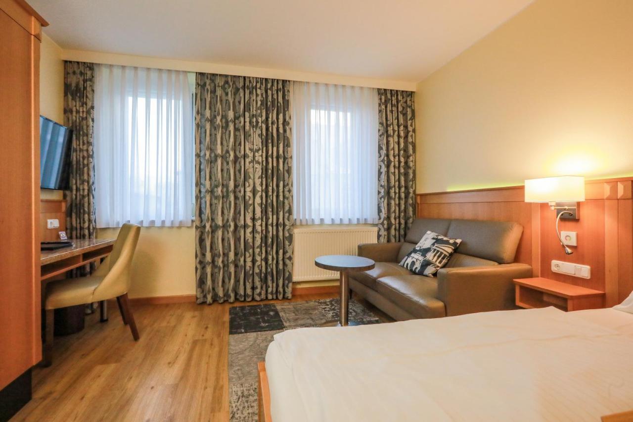Apartment Hotel Kral - Business Hotel & Serviced Apartments Erlangen Bagian luar foto