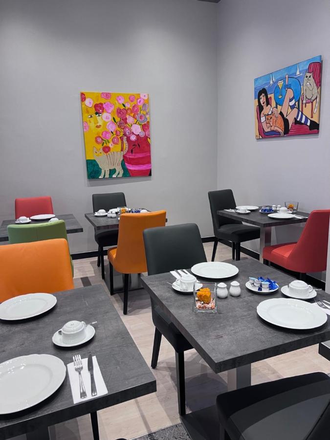 Apartment Hotel Kral - Business Hotel & Serviced Apartments Erlangen Bagian luar foto