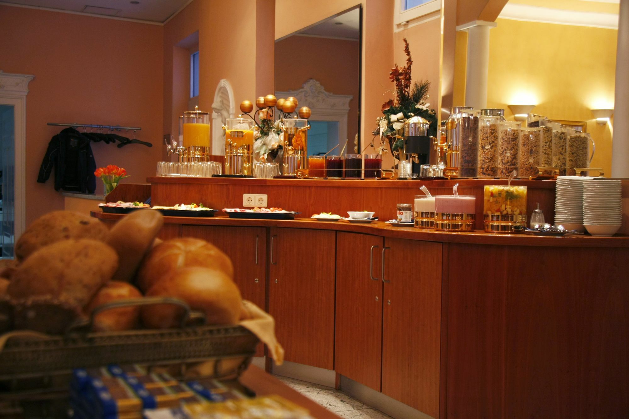 Apartment Hotel Kral - Business Hotel & Serviced Apartments Erlangen Bagian luar foto
